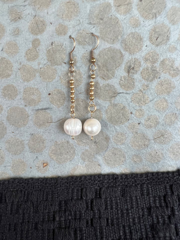 Fresh water pearl earrings