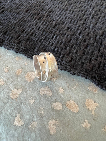 Silver spinner ring