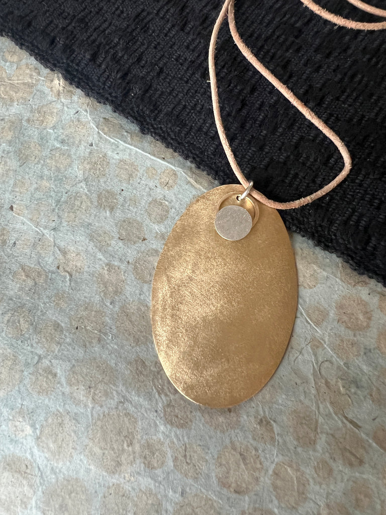 Brushed pendant